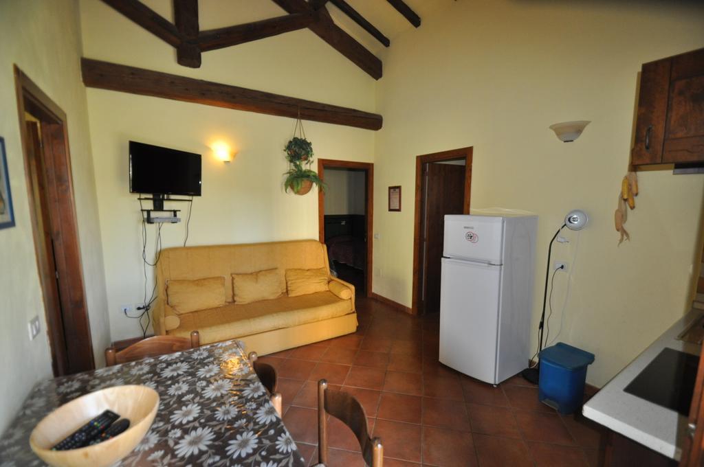 Agriturismo Il Cerrosughero Villa Скарлино Стая снимка