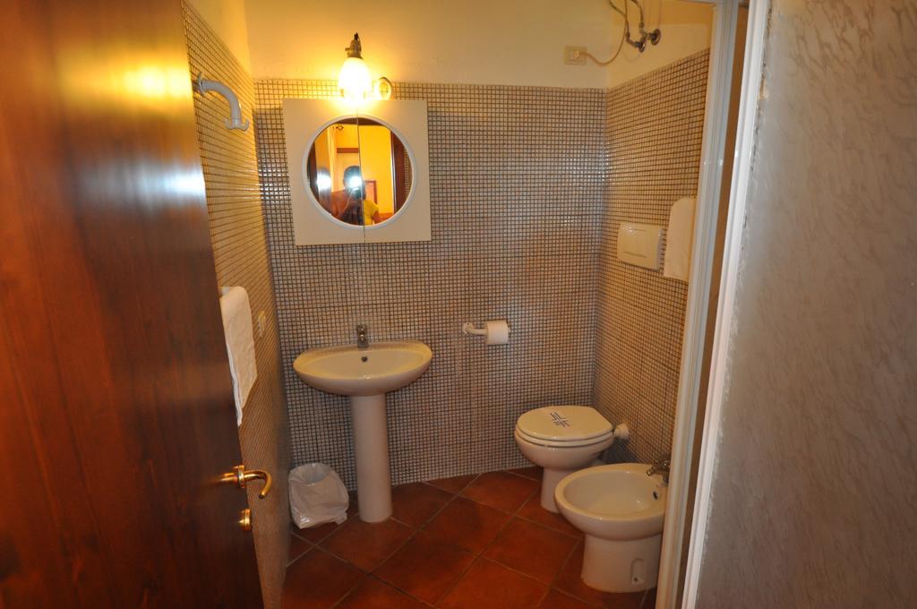 Agriturismo Il Cerrosughero Villa Скарлино Стая снимка
