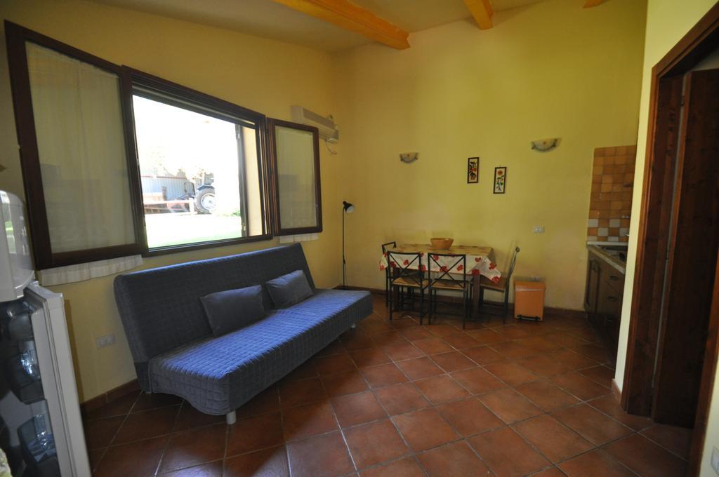 Agriturismo Il Cerrosughero Villa Скарлино Стая снимка